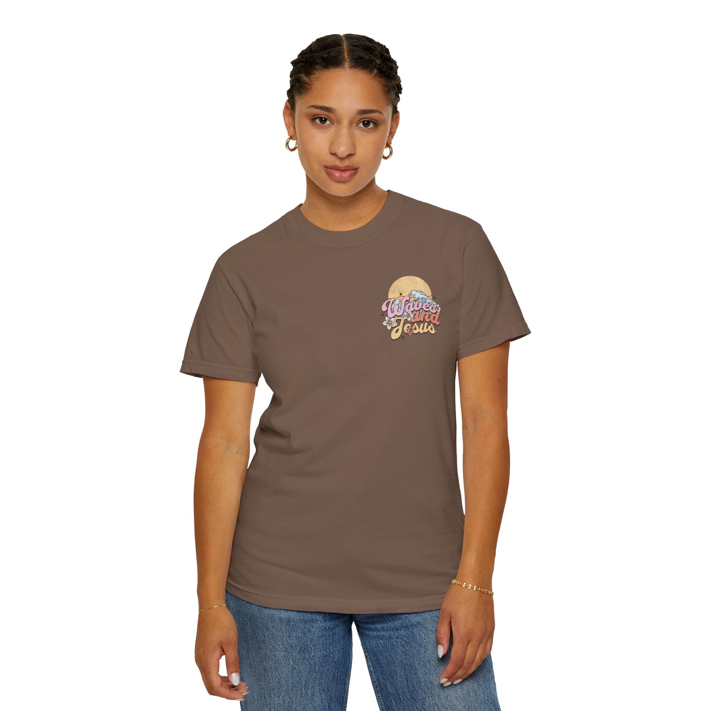 Women's Christian Beach Tee — Waves and Jesus | Vintage Retro