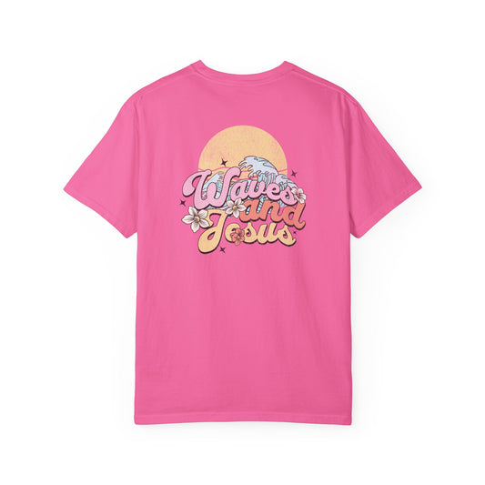 Women's Christian Beach Tee — Waves and Jesus | Vintage Retro