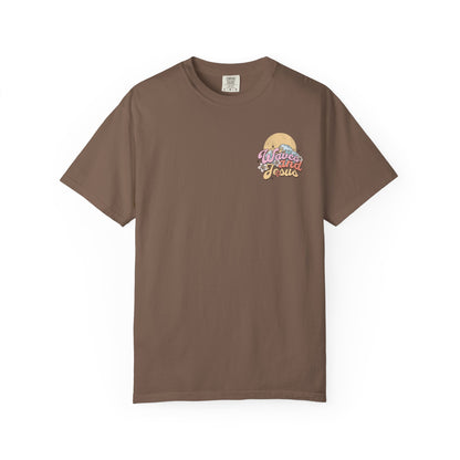 Women's Christian Beach Tee — Waves and Jesus | Vintage Retro